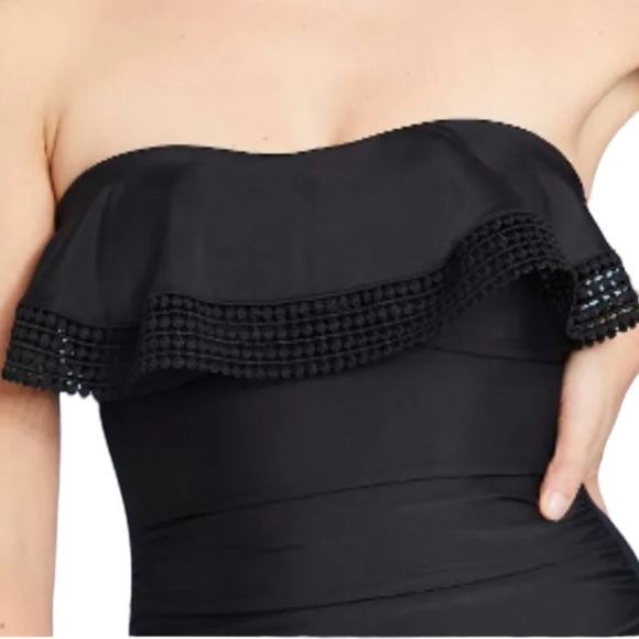 NWT Kona Sol Women's Crochet Flounce Bandeau One Piece Swimsuit Black Size M - Picture 3 of 12